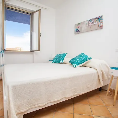 Lungoni Apartment *