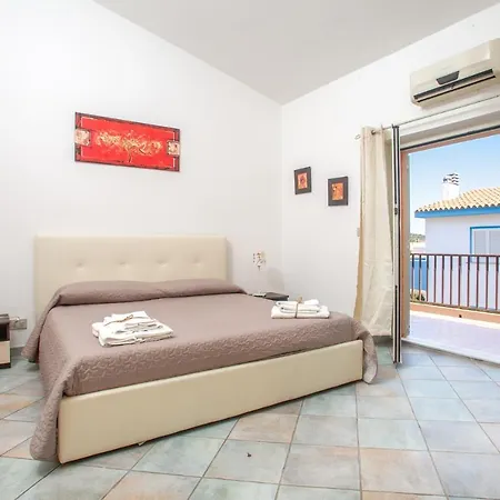Apartment Lungoni *