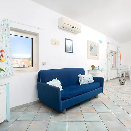 Lungoni Apartment